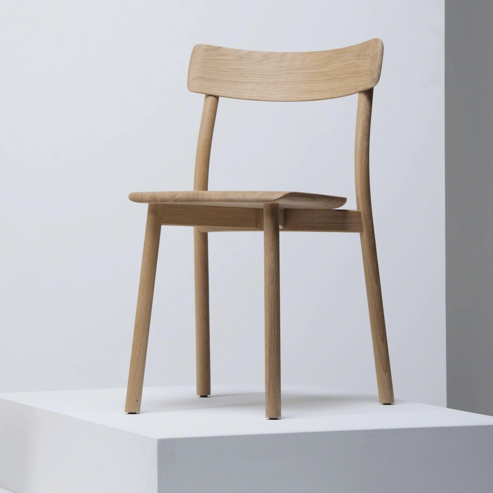 Chiaro Chair